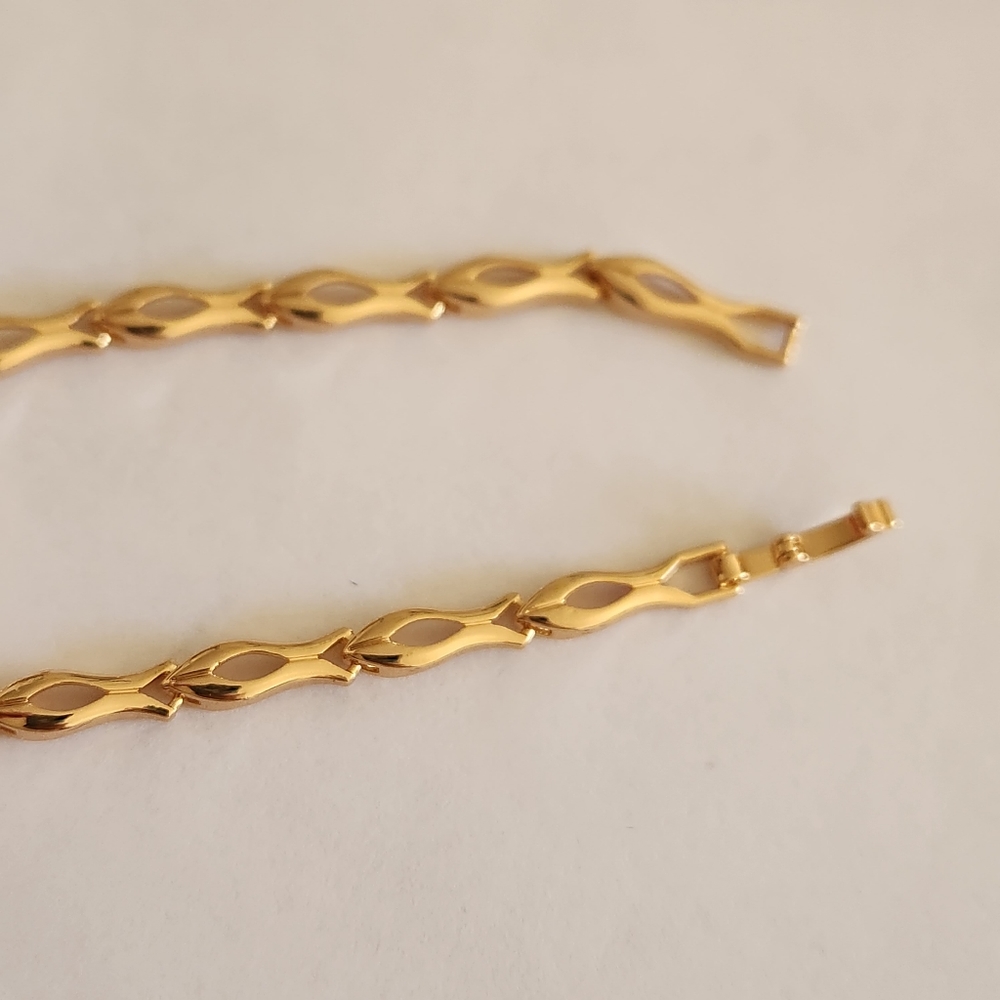 New 18K Gold Plated Diamond Flower Bracelet for Women - Picture 7 of 9